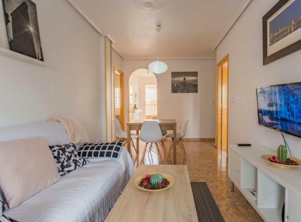 Apartment D&l Con Encanto- En Alcazares-totalmente Equipado *
